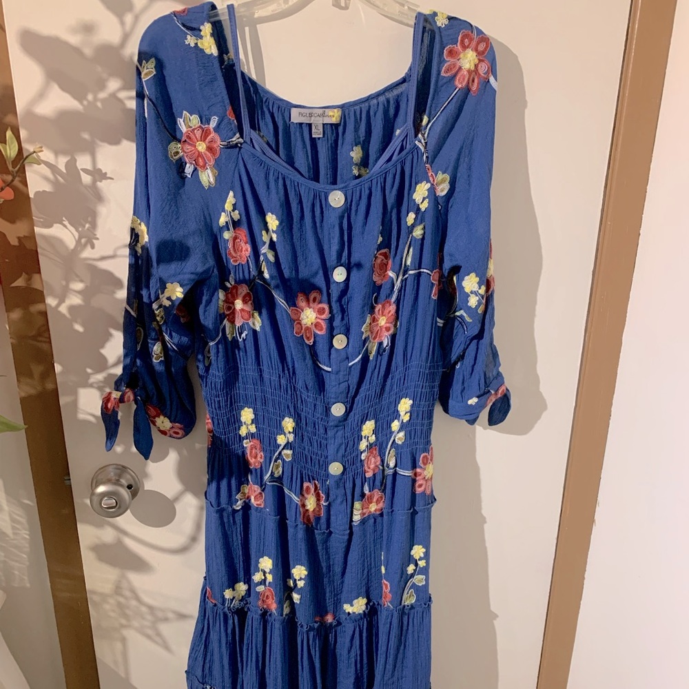 Figueroa & Flower Dress